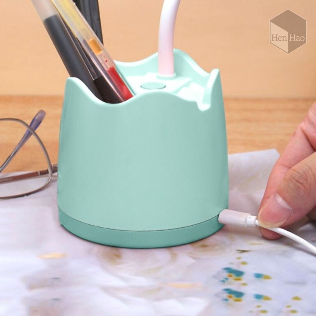 Lámpara de escritorio recargable con soporte para lápices