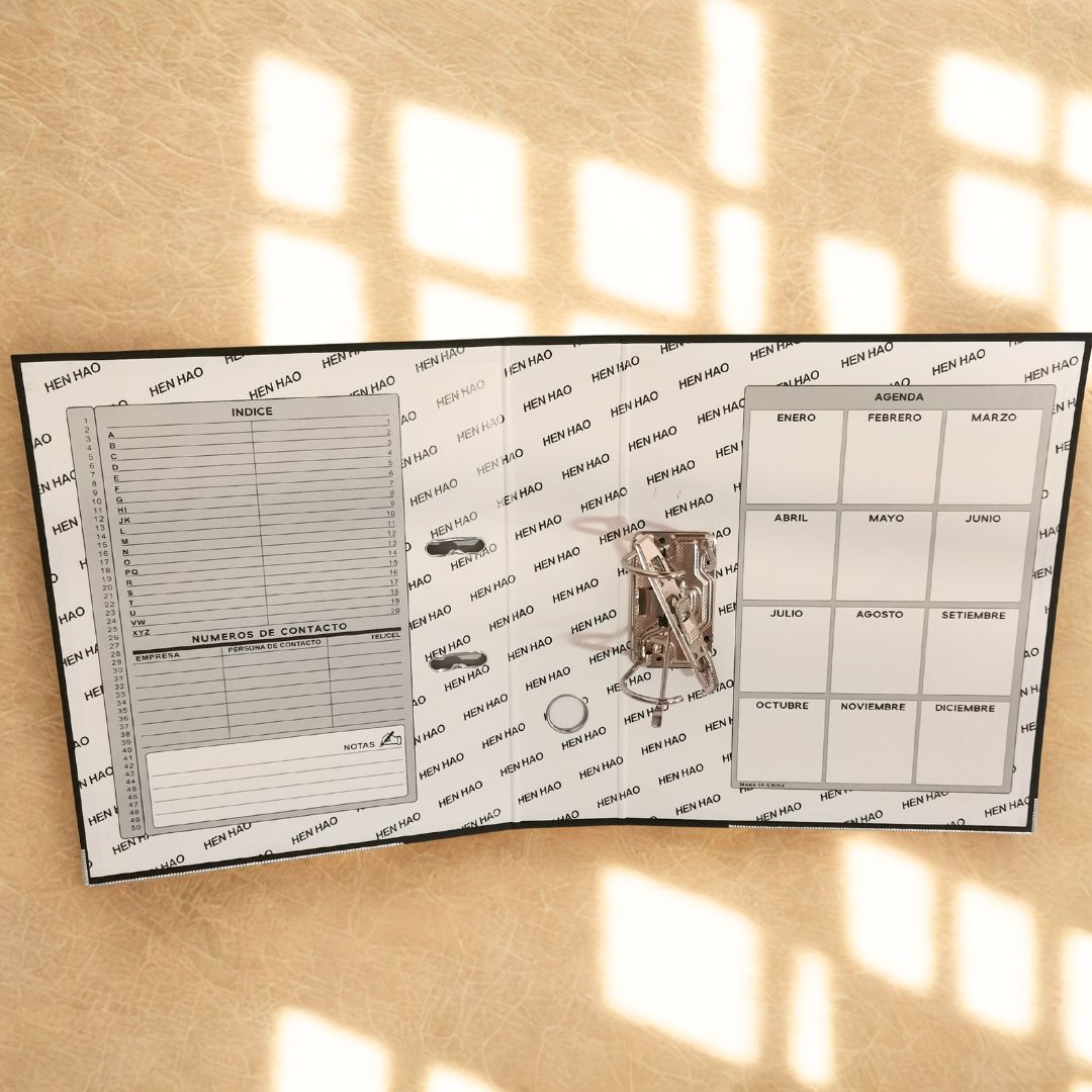 Archivador de palanca, material PP + cartón 2.5 mm